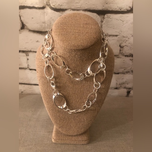 NECKLACE - Picture 3 of 4